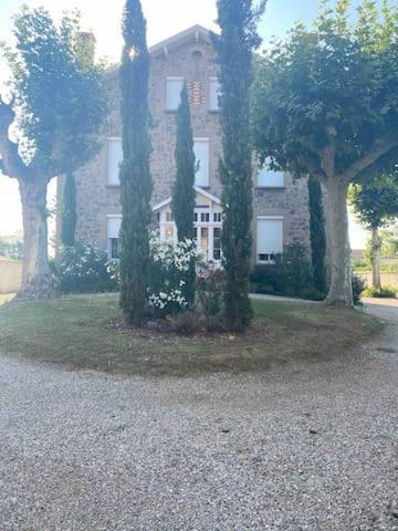 Chambres Privees Dans Maison Avec Grand Parc Et Piscine Proche Via Rhona Andancette ภายนอก รูปภาพ
